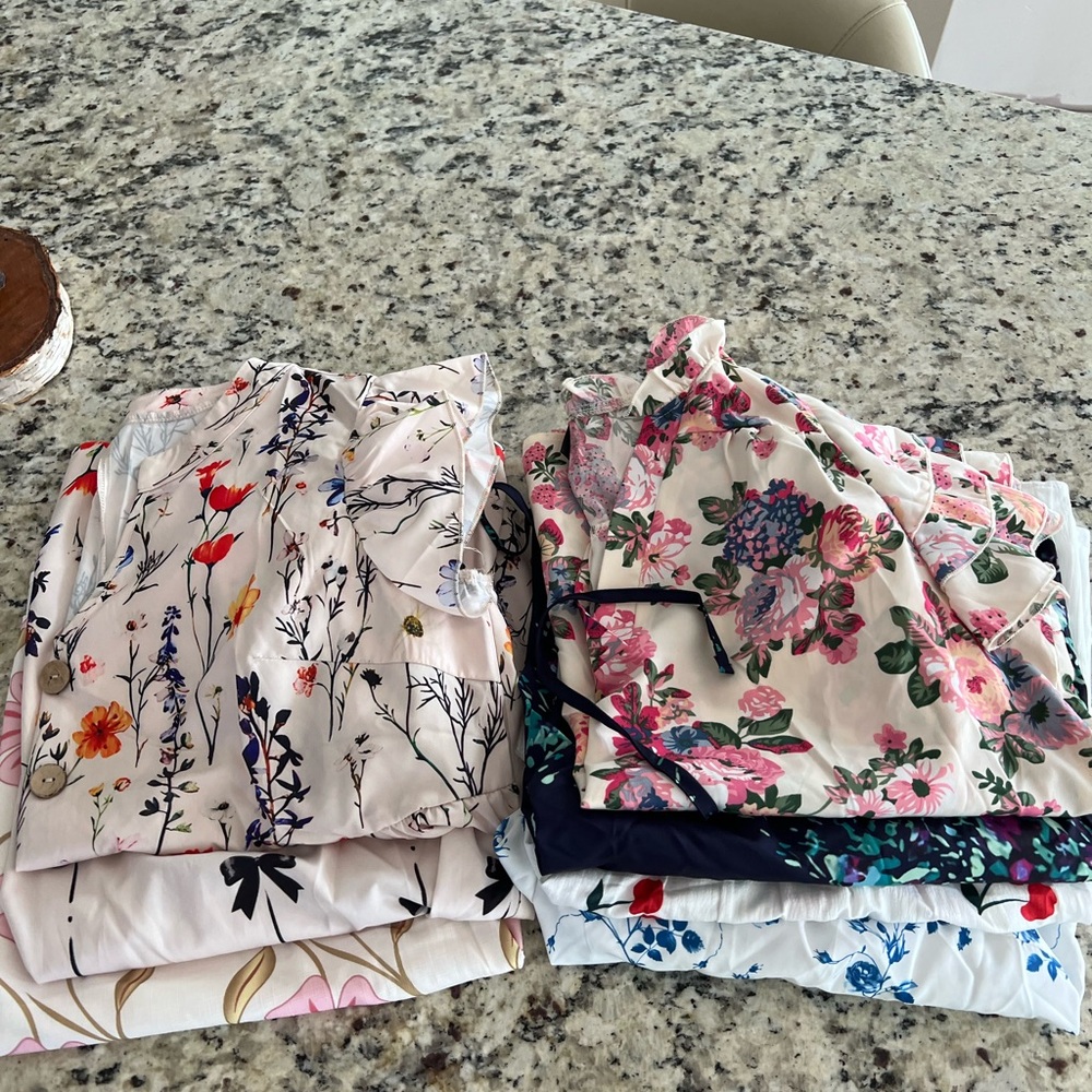 SHEIN Floral Print Tops - Multicolor